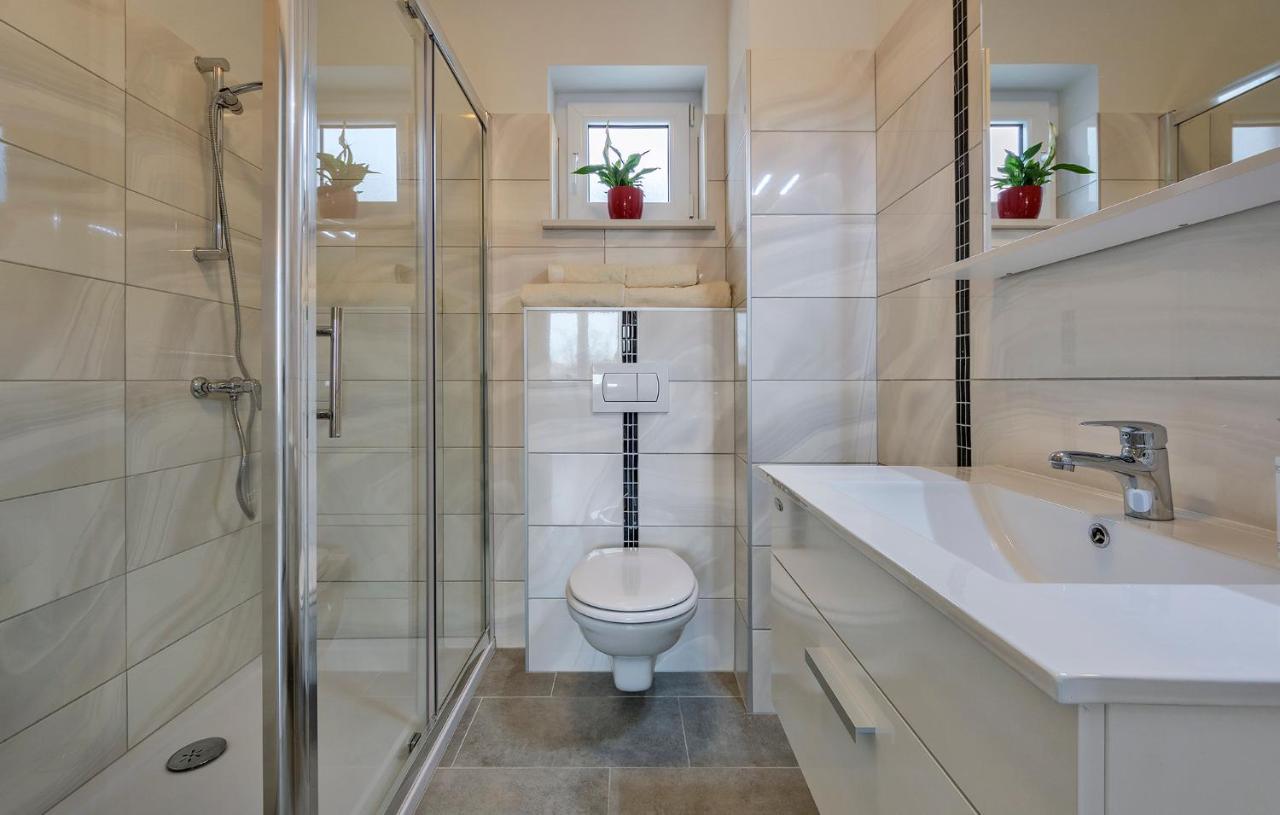 2 Bedroom Apartment Peroj Fažana Kültér fotó
